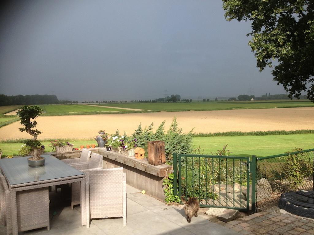 B&B Op De Brabantse Wal Halsteren Exterior photo